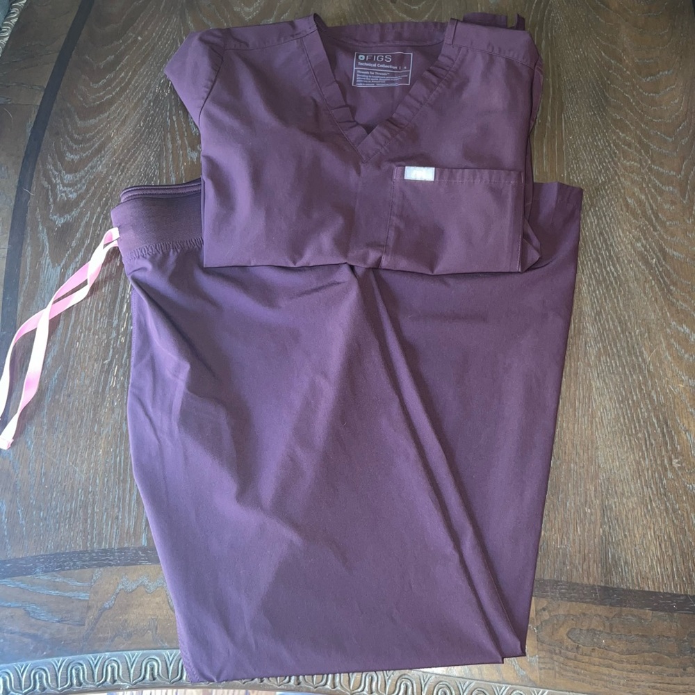Women’s Figs Small